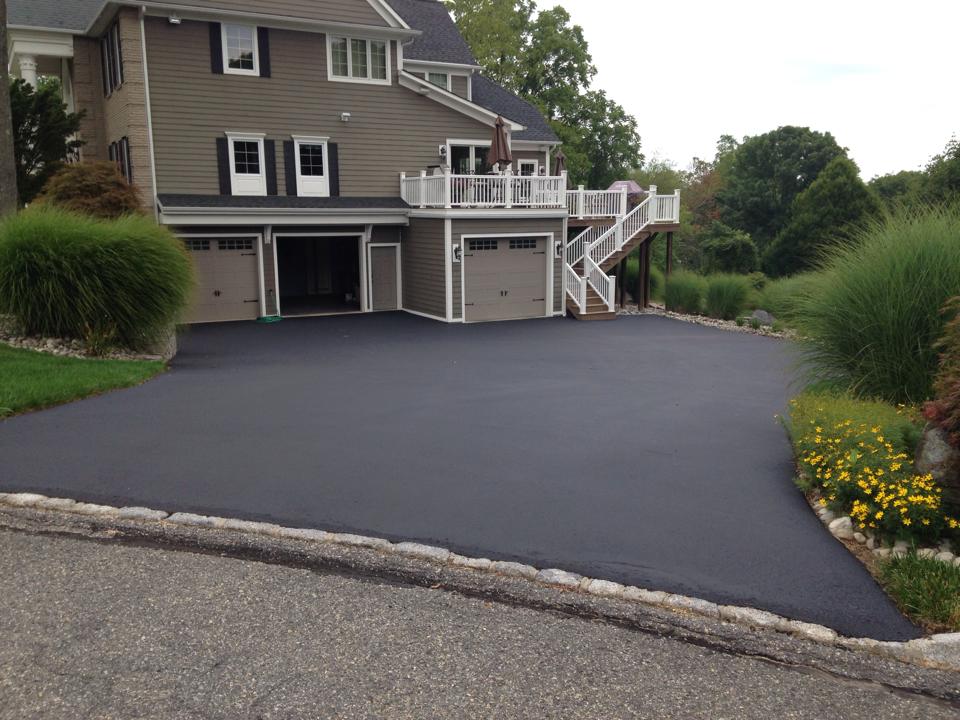 Fresh driveway sealcoating in Somerset County NJ
